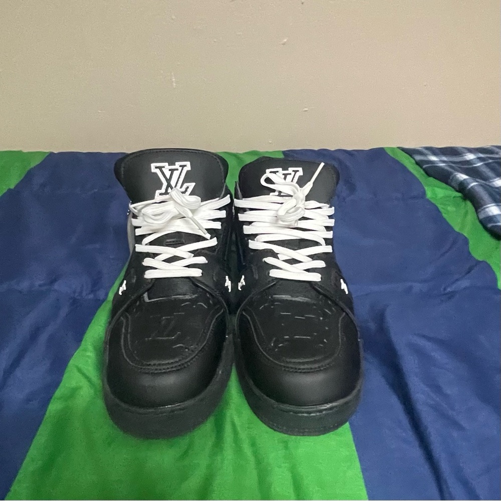 Louis Vuitton Shoes, Size 11, Great Quality. - Picture 2 of 5